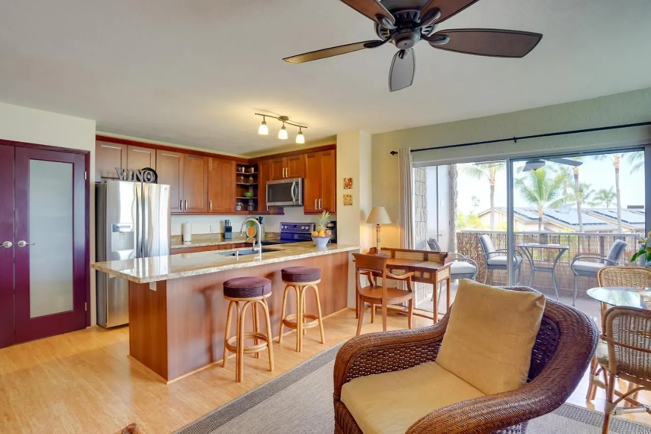 Apartamento Kailua-Kona Condo With Ocean Views Walk To Beach!